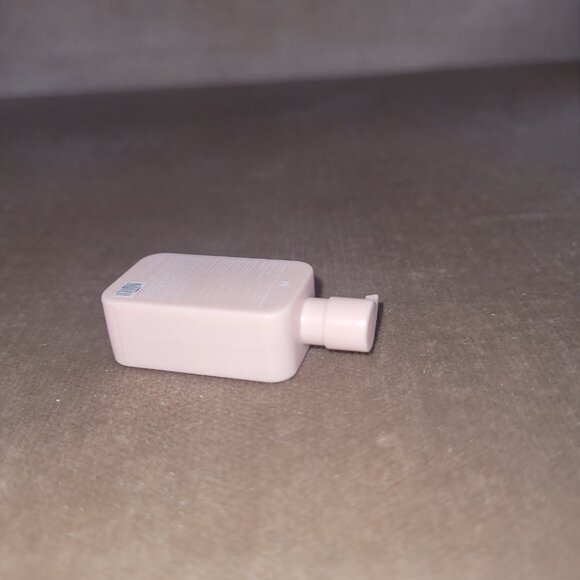 Mini Brands Monday Smooth Toy Shampoo 3 for $5 - Picture 6 of 7